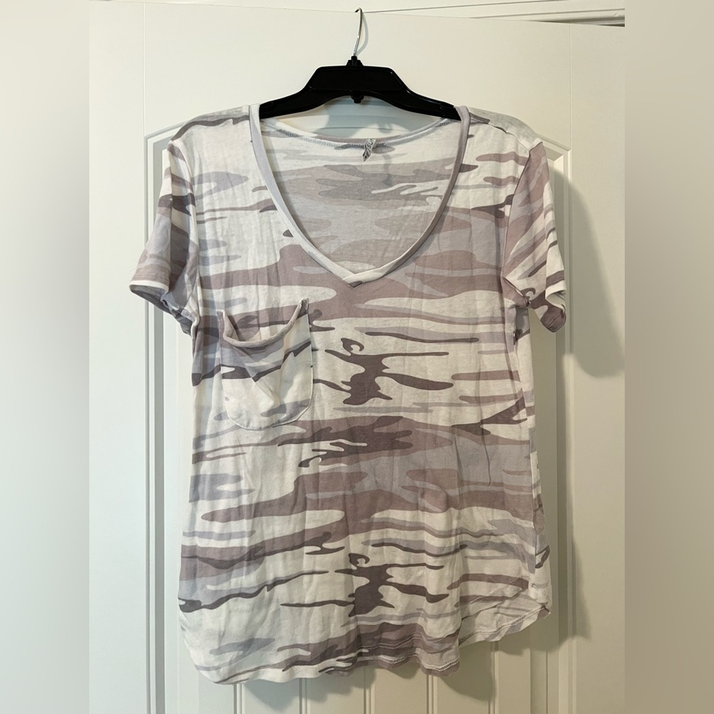 Z Supply V Neck